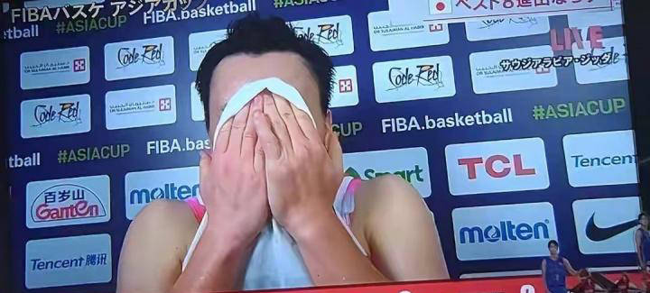 瑞士队前途光明！，Uzi新星晋级下一阶段表现突出引发球迷热议