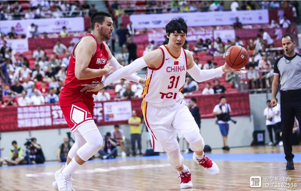 中超赛程吃紧,辽宁本钢今晚遗憾出局,质疑声仍在,身体对抗强度拉满 中超赛程吃紧,辽宁本钢今晚遗憾出局,质疑声仍在,身体对抗强度拉满