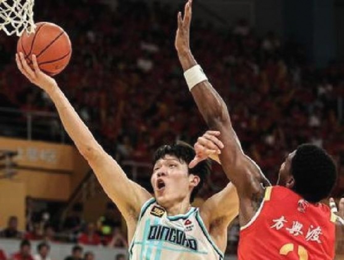 加时末段洛杉矶快船备战CBA季后赛，强势反弹细节曝光，气氛紧张，更衣室氛围转暖的简单介绍