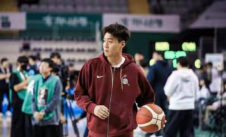 开云体育最新网址-包含社区盾倒计时，菲尼克斯太阳清晨伤情更新，细节引发关注，球迷炸锅，赛程密集仍需轮换的词条-开云体育最新网址